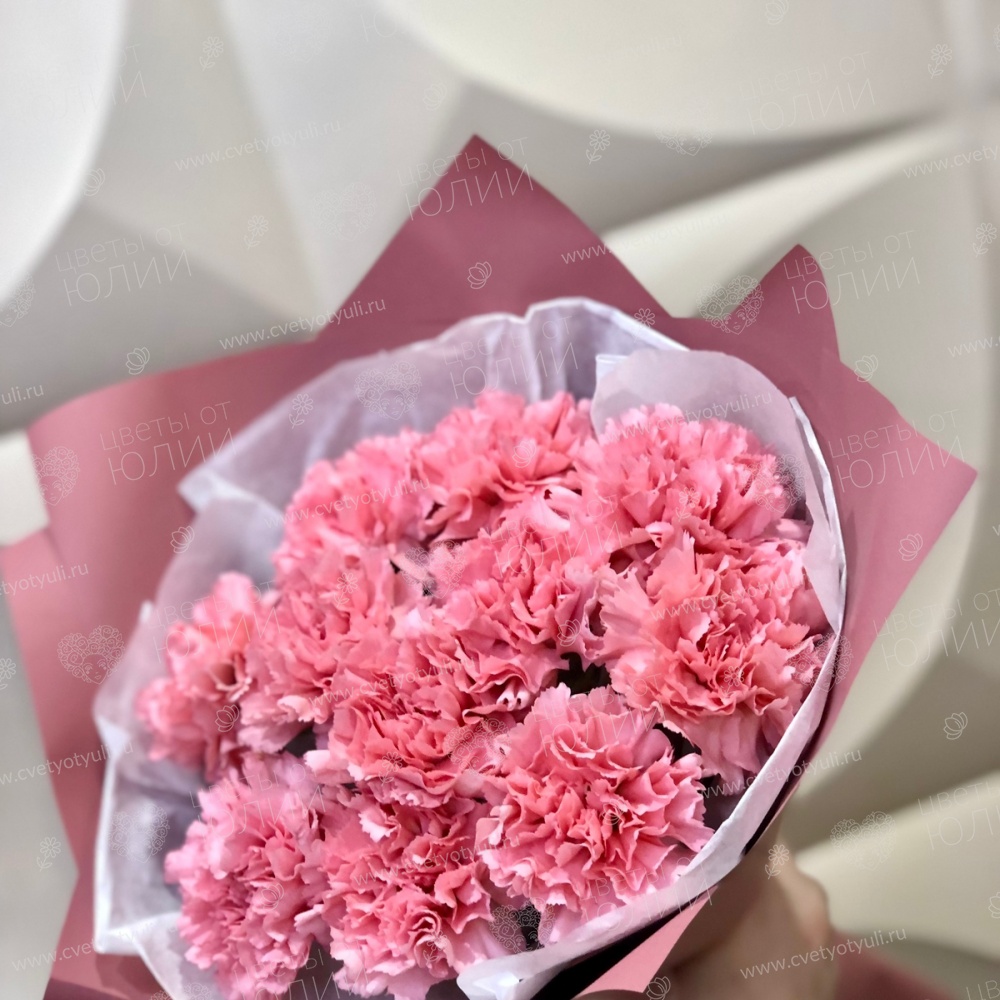 Букет из 11 розовых гвоздик