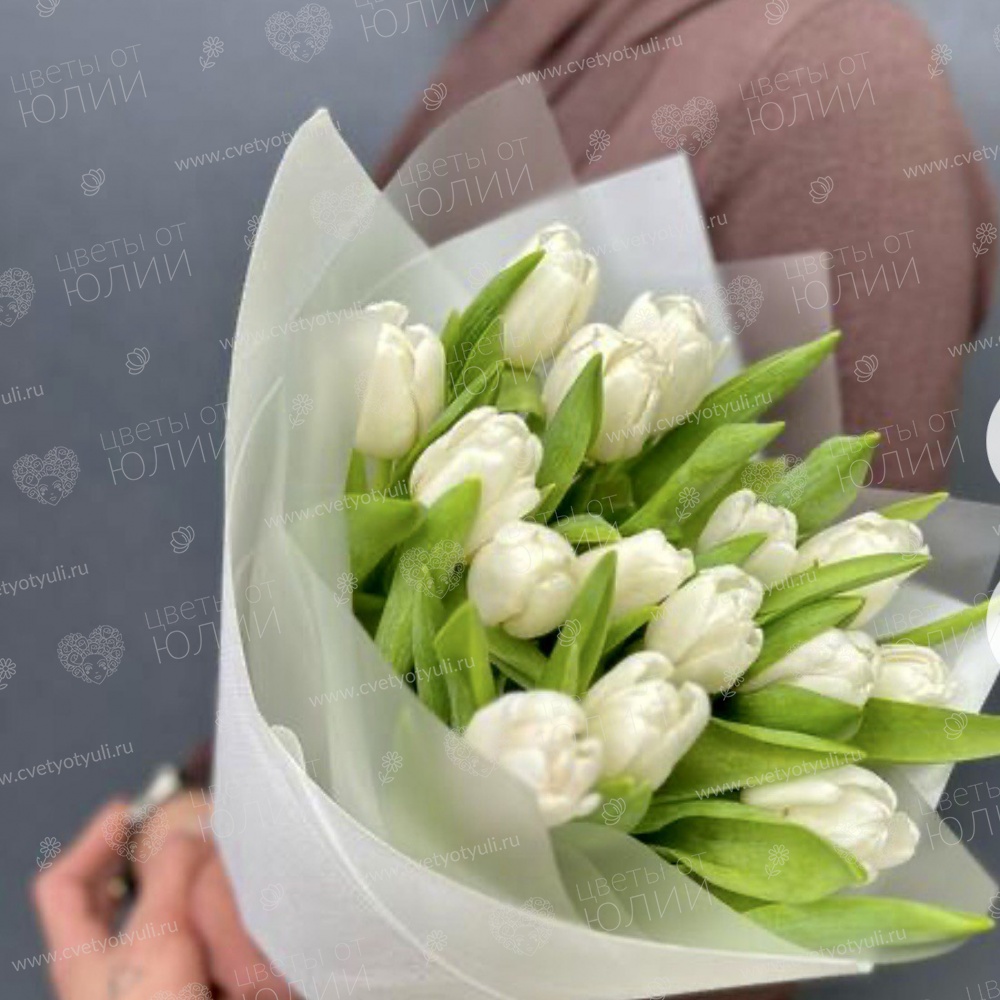 Букет из 15 белых тюльпанов