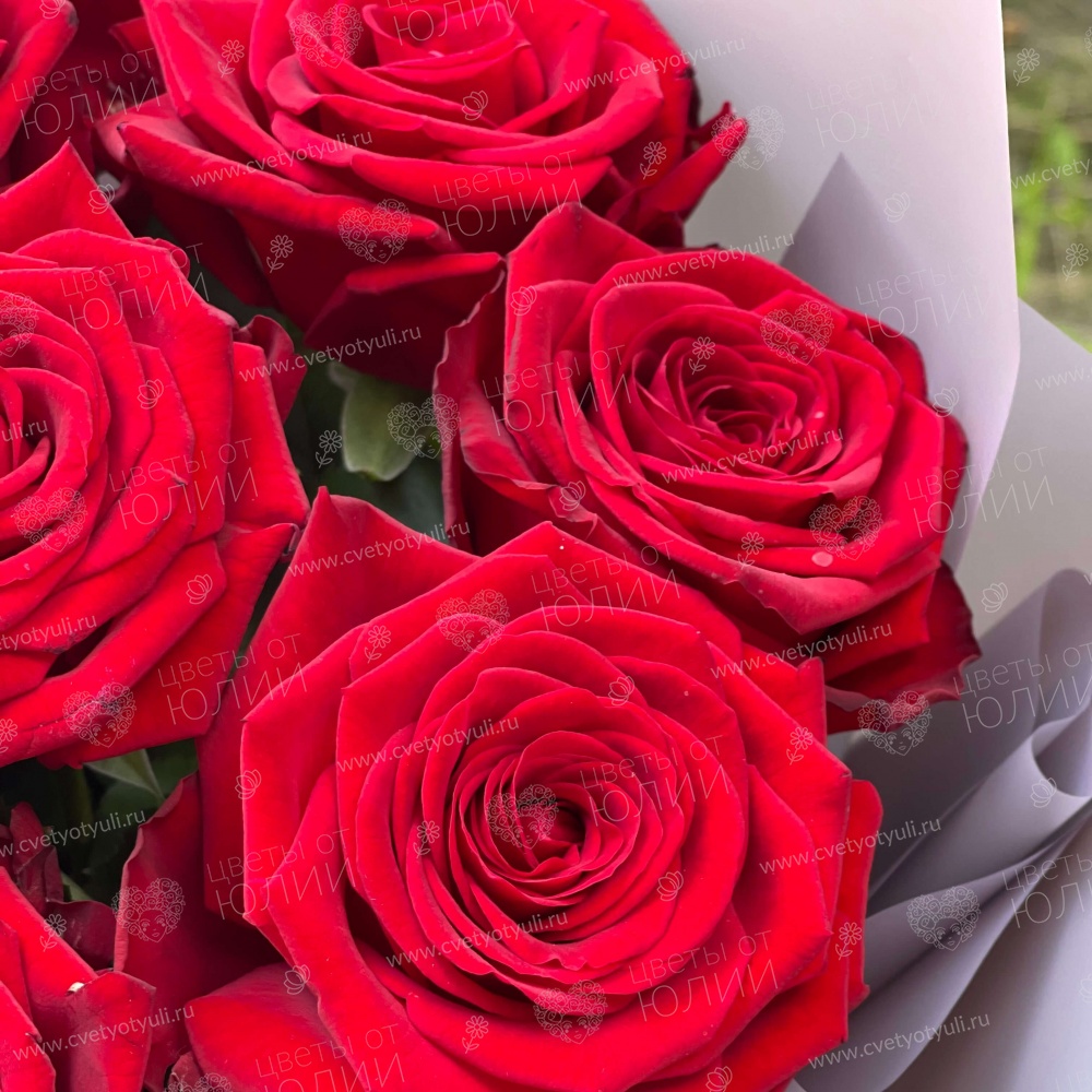 Букет из 15 красных роз 50 см