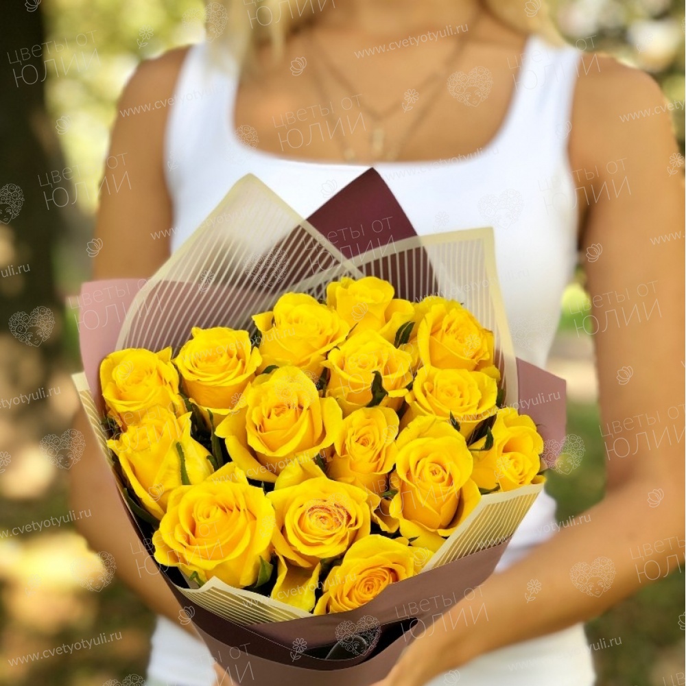 Букет из 15 желтых роз 50 см