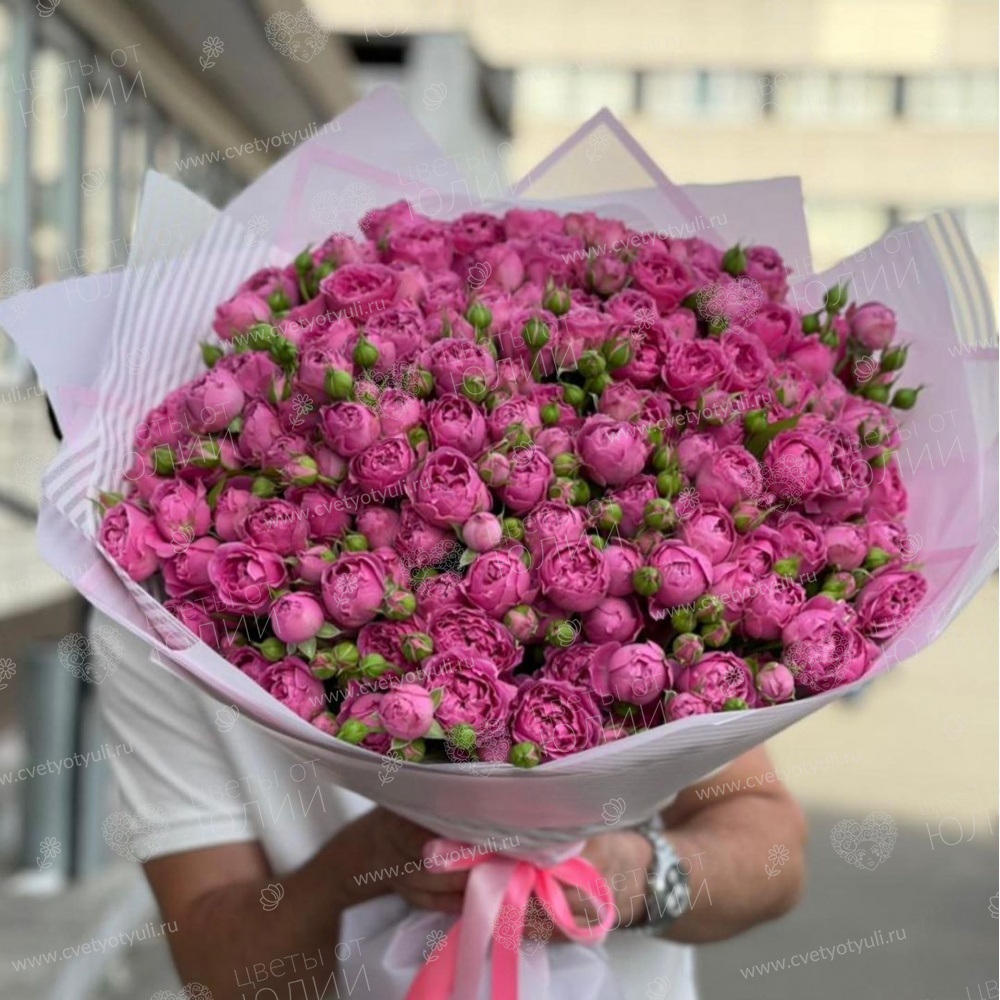 Букет из 51 кустовой пионовидной розы