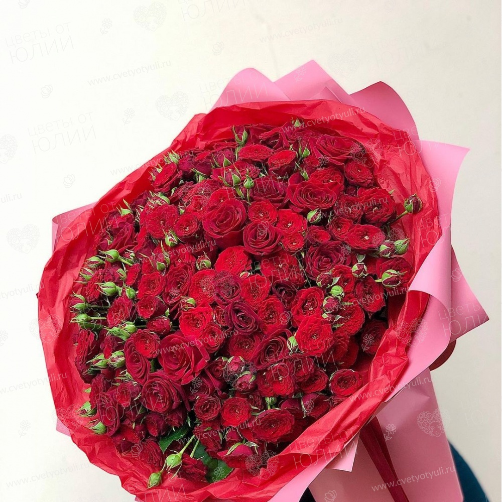 Букет из красной кустовой розы Камилла