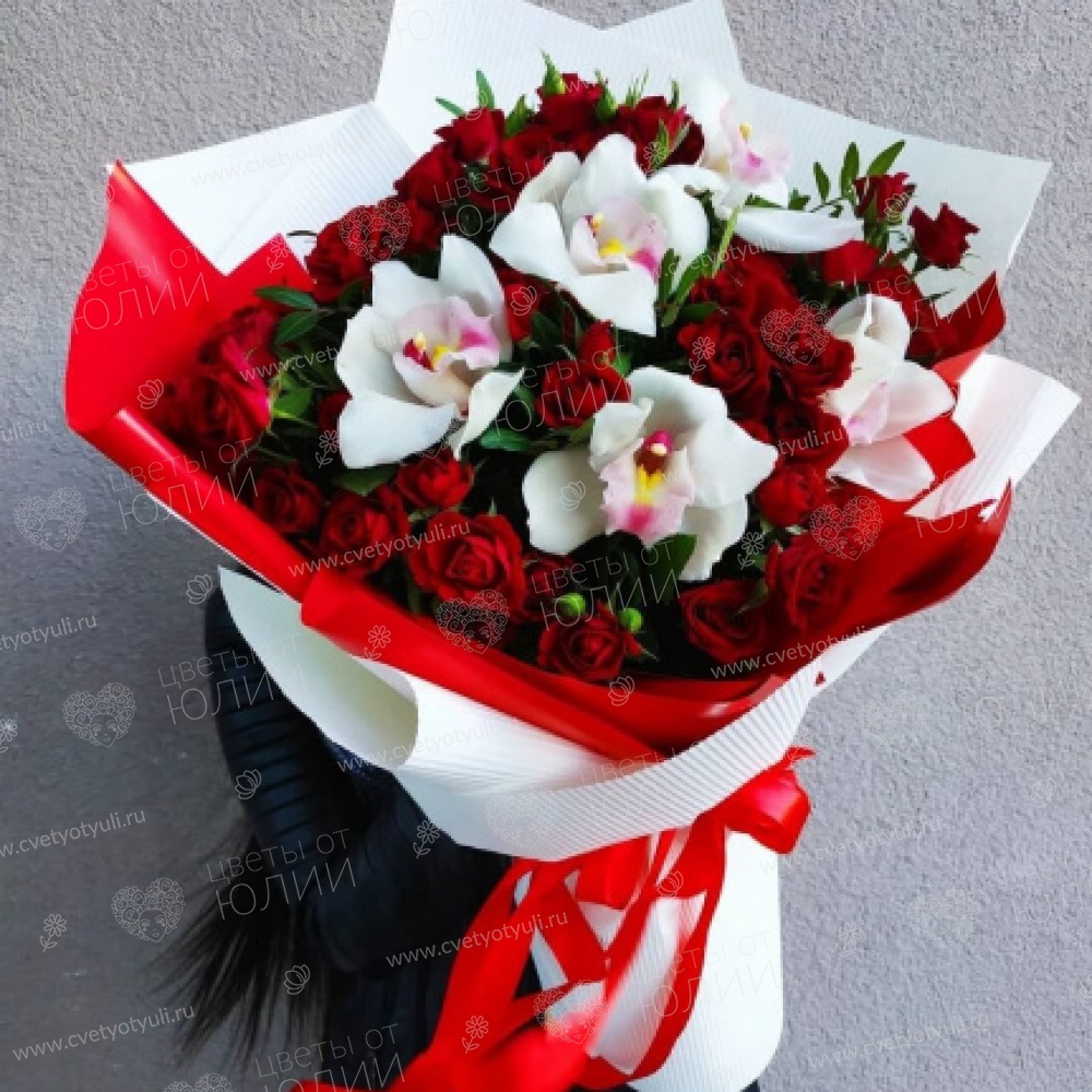 Букет из кустовых роз и орхидей Сеньорита