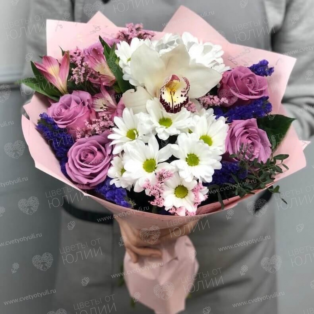 Букет из орхидеи и розы Рандеву