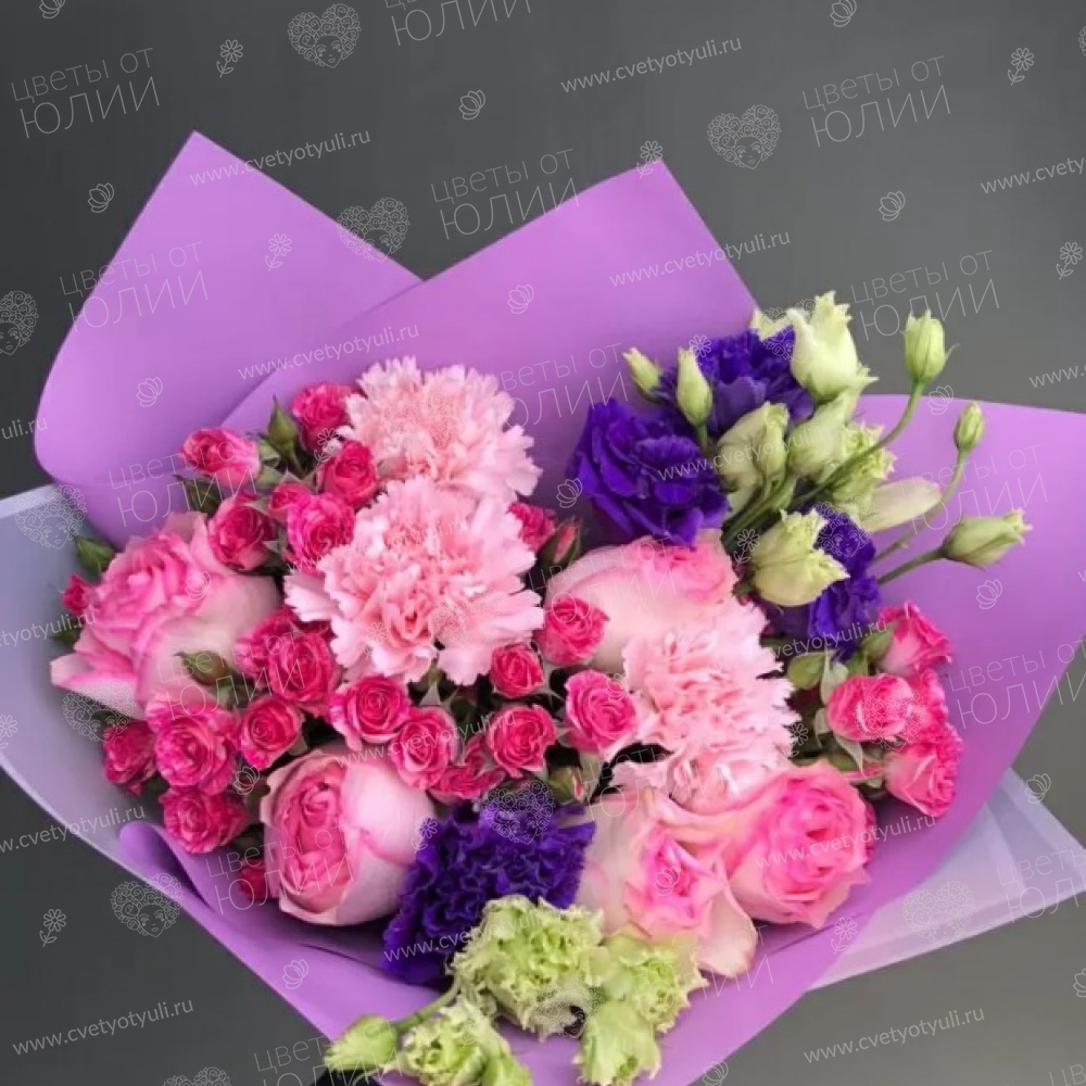 Букет из роз и эустом Джейн