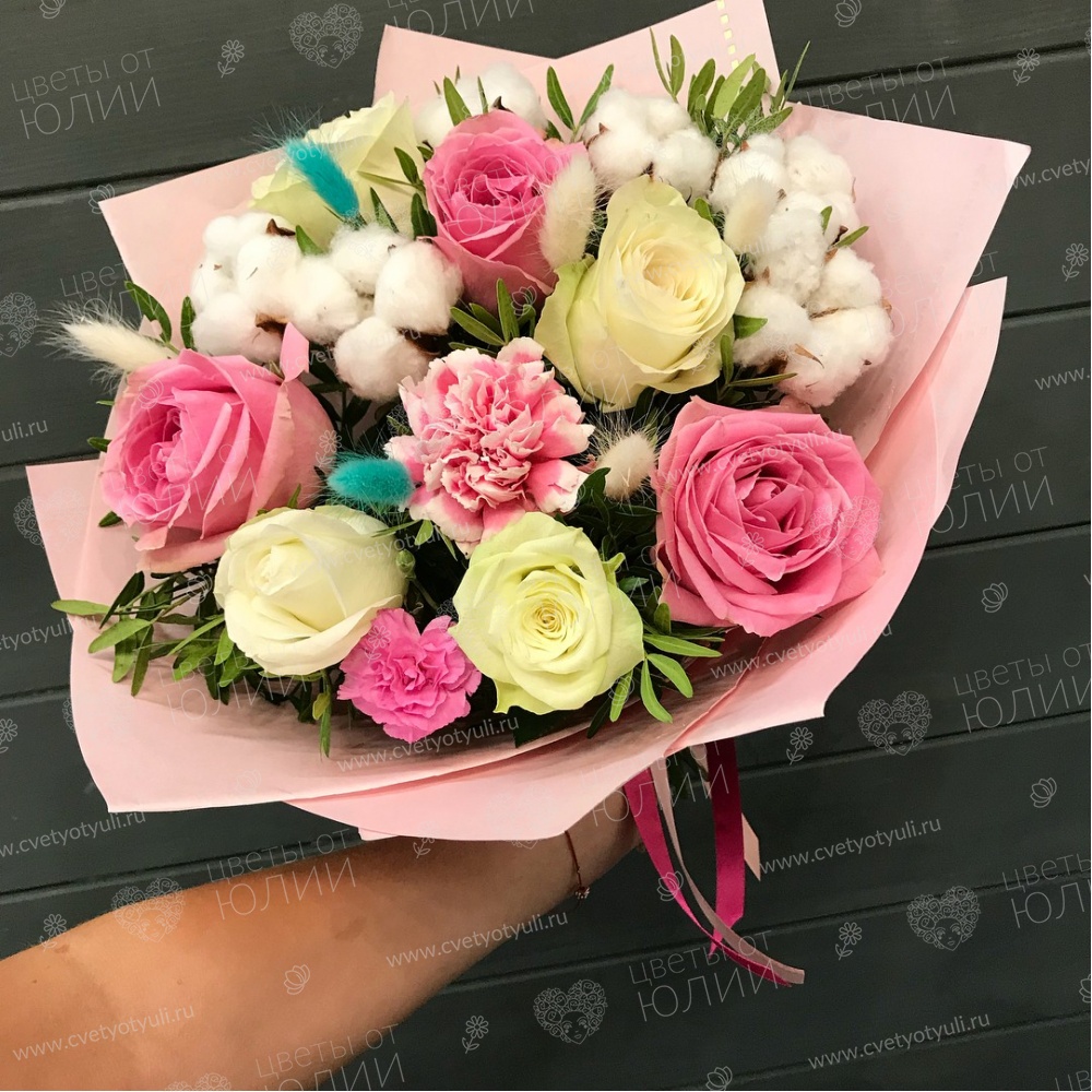 Букет из роз и гвоздик Мисти