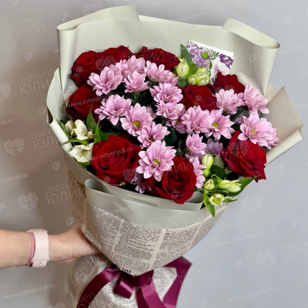 Букет из роз и хризантем Редс