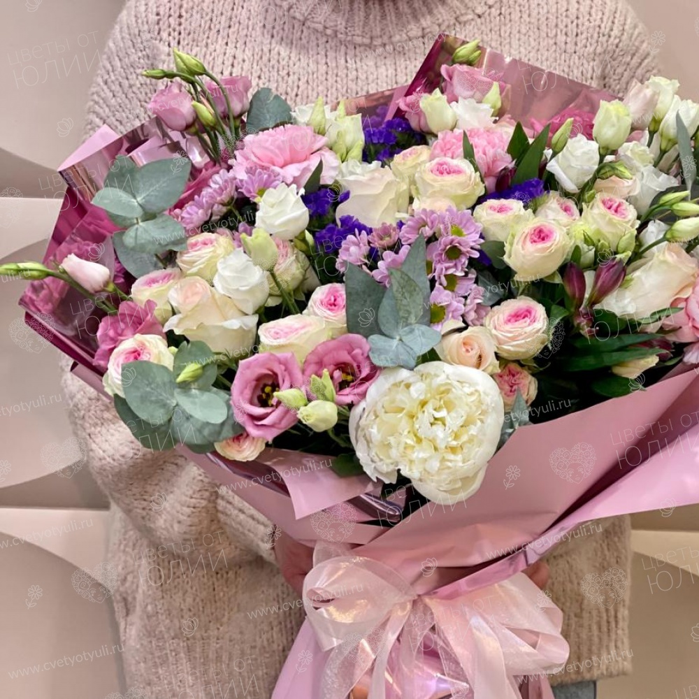 Букет из роз и хризантем Венесуэла