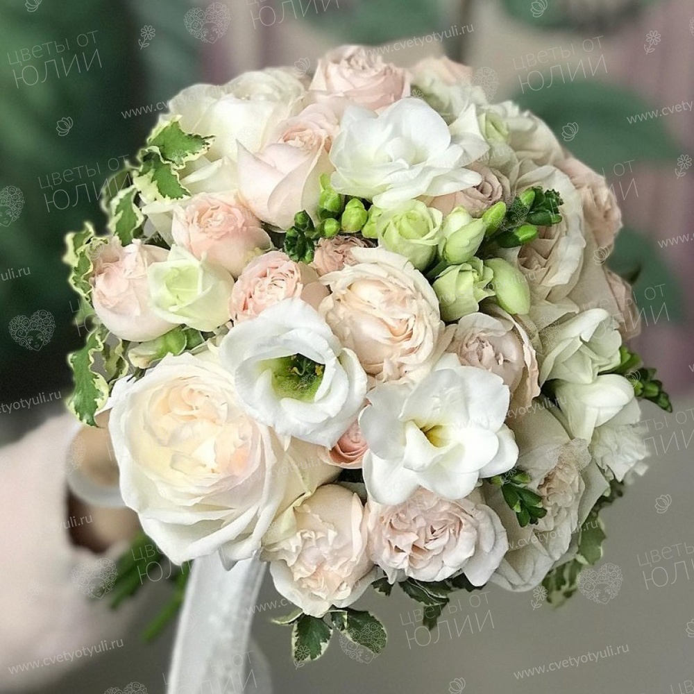 Букет невесты из пионовидных роз №366
