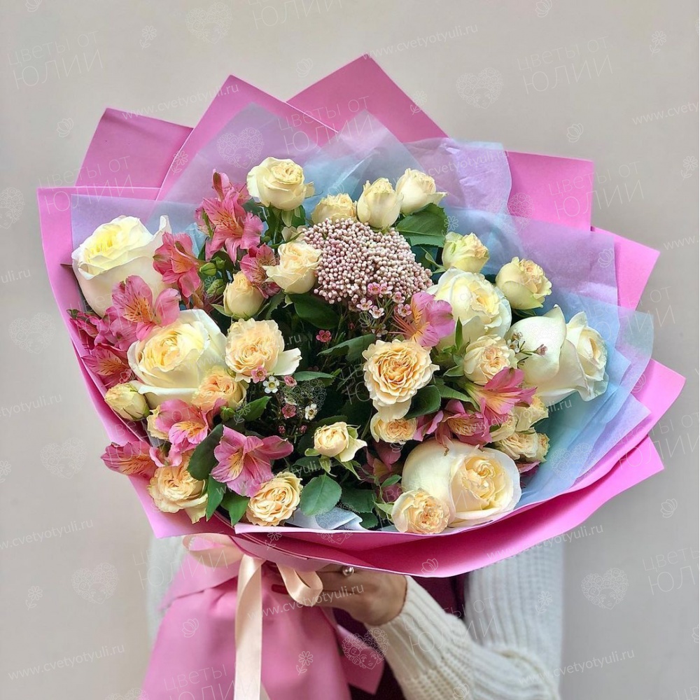 Букет сборный из роз и альстромерий Муза