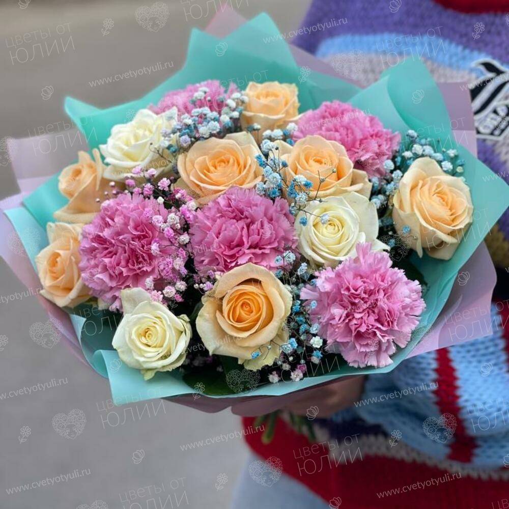 Букет сборный из роз и гвоздик Авила