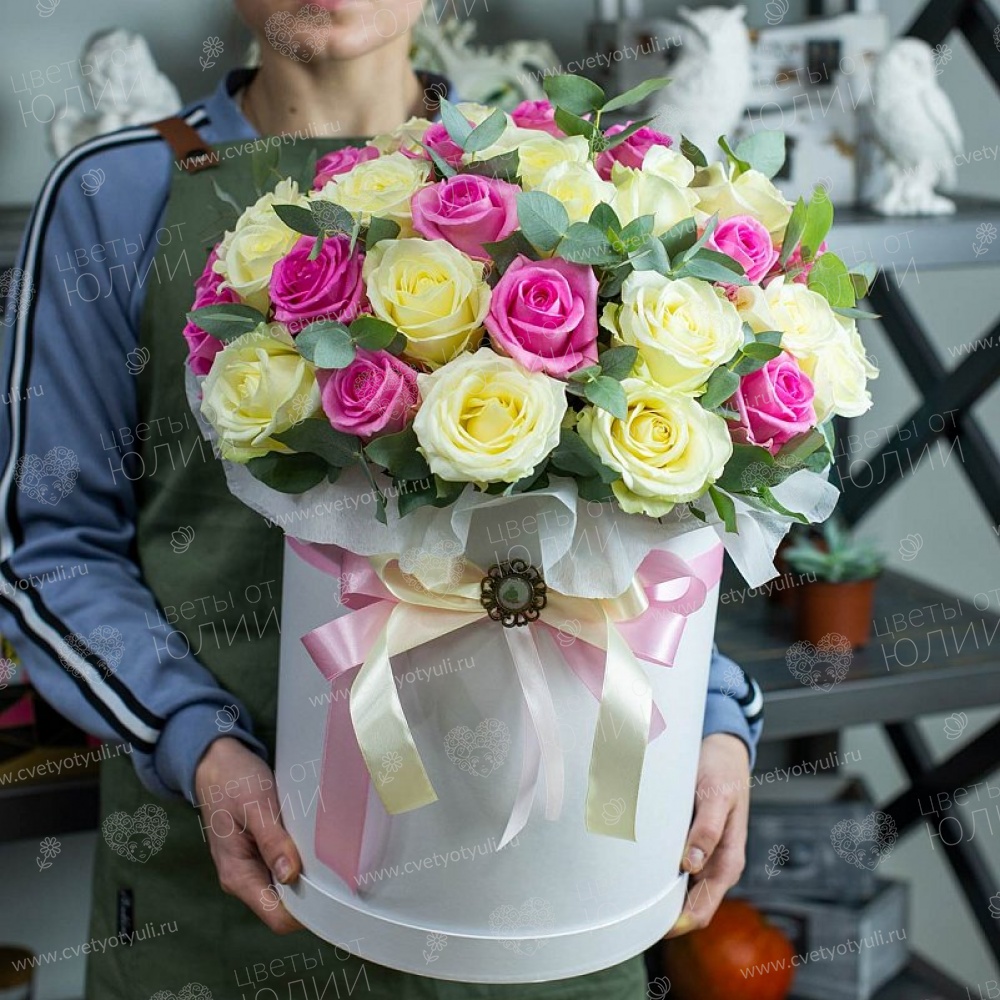 Коробка из 31 розы Калипсо