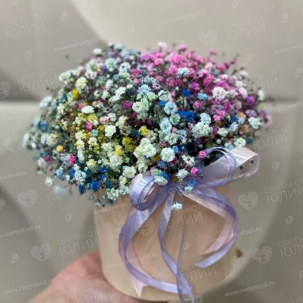 Коробка из радужной гипсофилы
