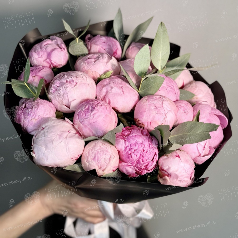 Букет из 21 пиона