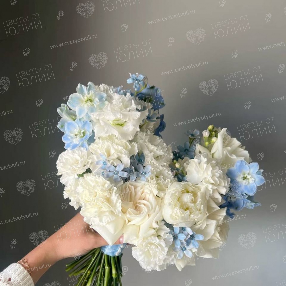 Букет невесты с дельфиниумом 