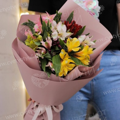 Букет 7 альстромерий микс