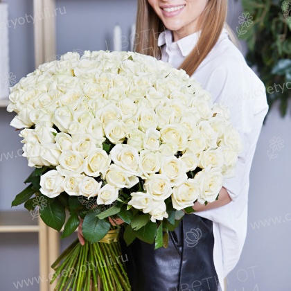 Букет из 101 белой розы 70 см