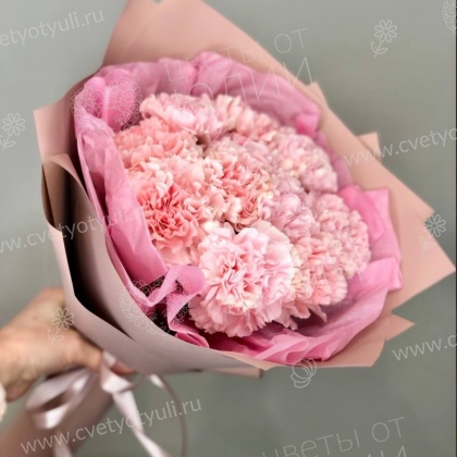 Букет из 11 розовых гвоздик