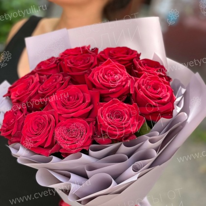 Букет из 15 красных роз 50 см