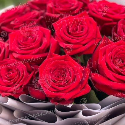 Букет из 15 красных роз 50 см