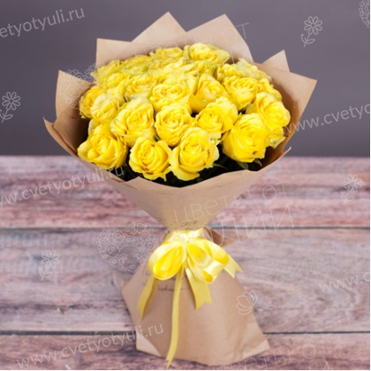 Букет из 25 желтых роз 40 см