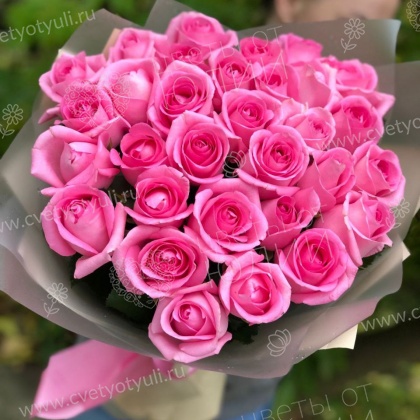 Букет из 31 нежной розы 50 см