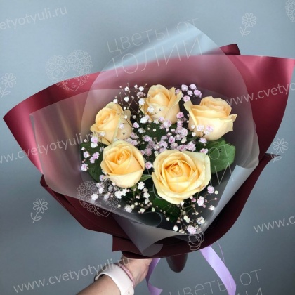 Букет из 5 белых роз Клер