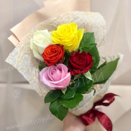 Букет из 5 роз микс