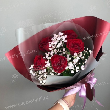 Букет из 5 роз Силия