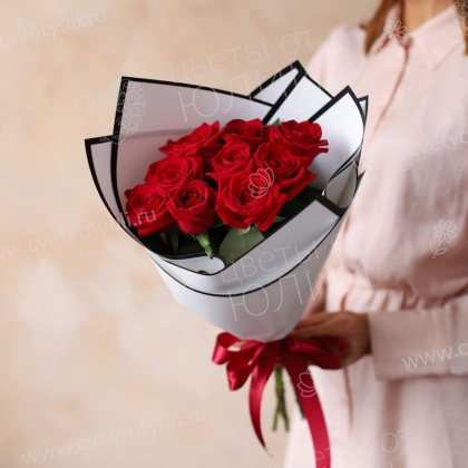 Букет из 9 красных роз