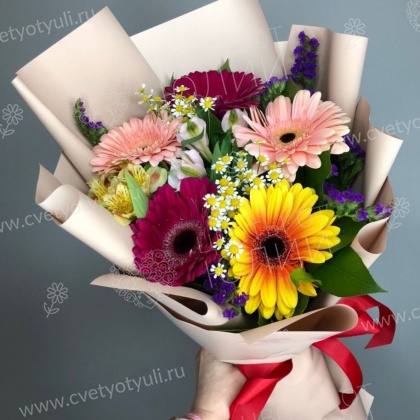 Букет из гербер и альстромерий Мысли вслух