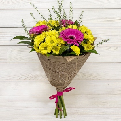 Букет из гербер и хризантем Лимонка