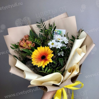 Букет из гербер и хризантем Незабудка