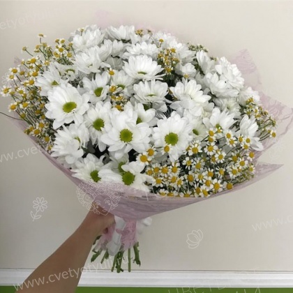 Букет из хризантем и ромашек Ромашковый рай