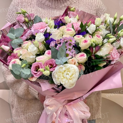 Букет из роз и хризантем Венесуэла