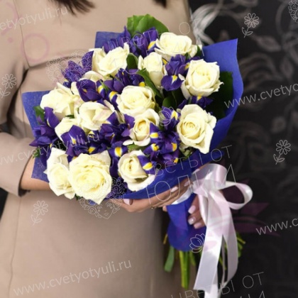 Букет из роз и ирисов Все для тебя