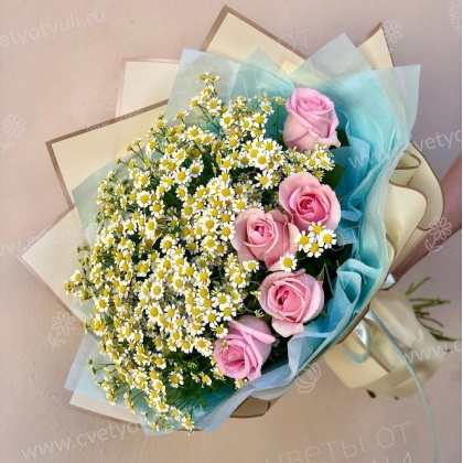 Букет из роз и ромашек Велерия