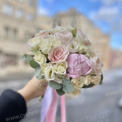 Букет невесты из роз и пионов  №367