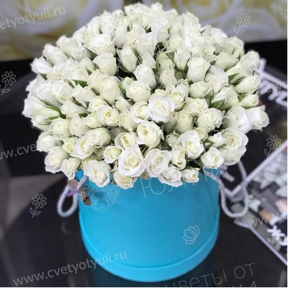 Коробка из 21 белых кустовых роз