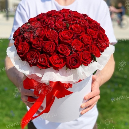 Коробка из 55 роз Эмилия