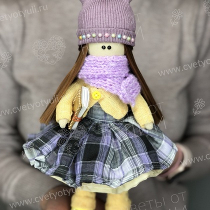Кукла-тильда ручной работы "Девочка с книгой"