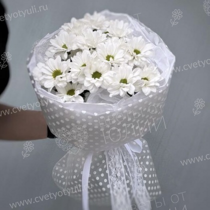 Букет из 3 кустовых хризантем