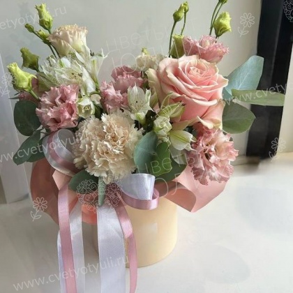 Цветы в коробке