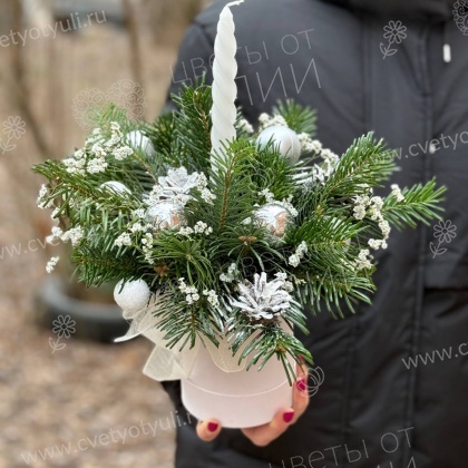 Новогодняя композиция Серебряный иней